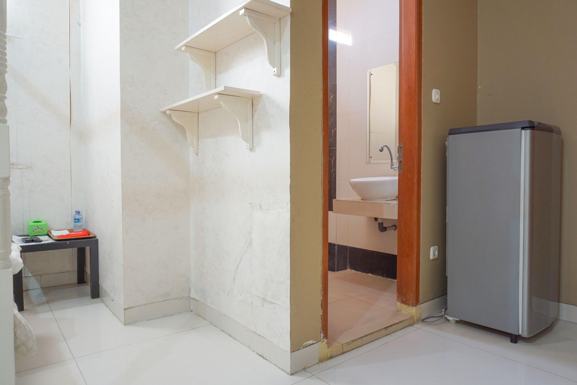 Reddoorz Near Kemang Square Ξενοδοχείο Τζακάρτα Εξωτερικό φωτογραφία